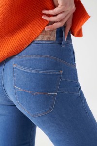 SLIM SECRET PUSH IN JEANS