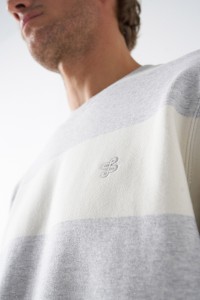 HOOPED SWEATSHIRT WITH LOGO