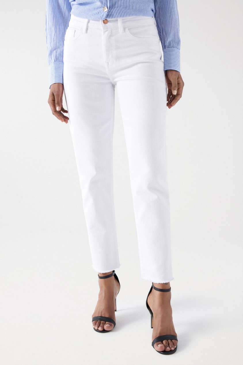 CROPPED TRUE SLIM JEANS