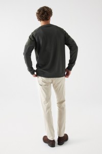 SWEATSHIRT WITH TECHNICAL FABRIC DETAILS