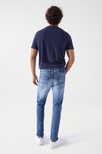 JEANS SLIM CRAFT SERIES COM BOTO EM COBRE