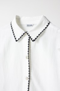 LINEN SHIRT WITH EMBROIDERED DETAIL