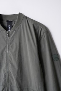 LIGHTWEIGHT PADDED BOMBER JACKET