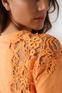 T-SHIRT WITH LACE DETAIL