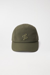 CASQUETTE EN TISSU TECHNIQUE AVEC LOGO