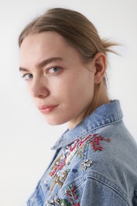 DENIM JACKET WITH EMBROIDERED DETAILS