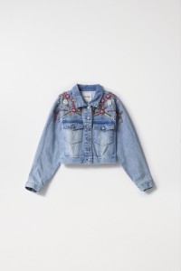 DENIM JACKET WITH EMBROIDERED DETAILS