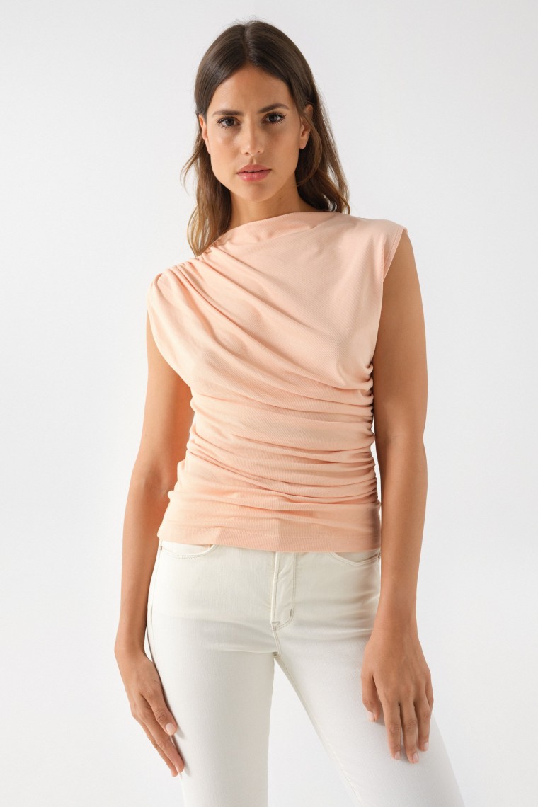 TOP WITH DRAPED EFFECT