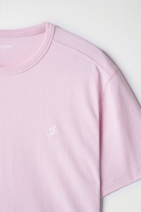 T-SHIRT WITH EMBROIDERED BRANDING DETAIL