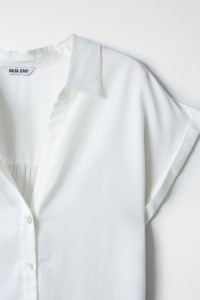 PLAIN SATIN-FEEL SHIRT