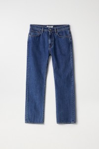 STRAIGHT LEG JEANS