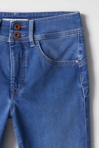 JEANS SECRET PUSH IN CROPPED SKINNY