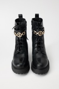 LEATHER BOOTS WITH LACES AND CHAIN