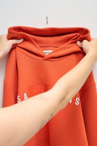 SUDADERA CON LOGO