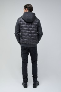 PADDED JACKET WITH ZIP CLOSURE