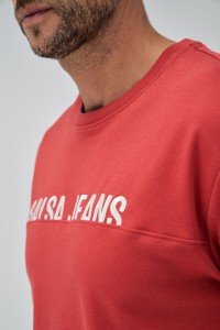 T-SHIRT WITH BRANDING