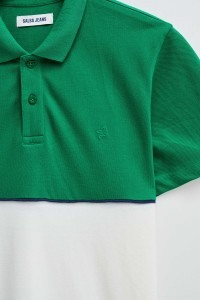 POLO VERT ET BLANC