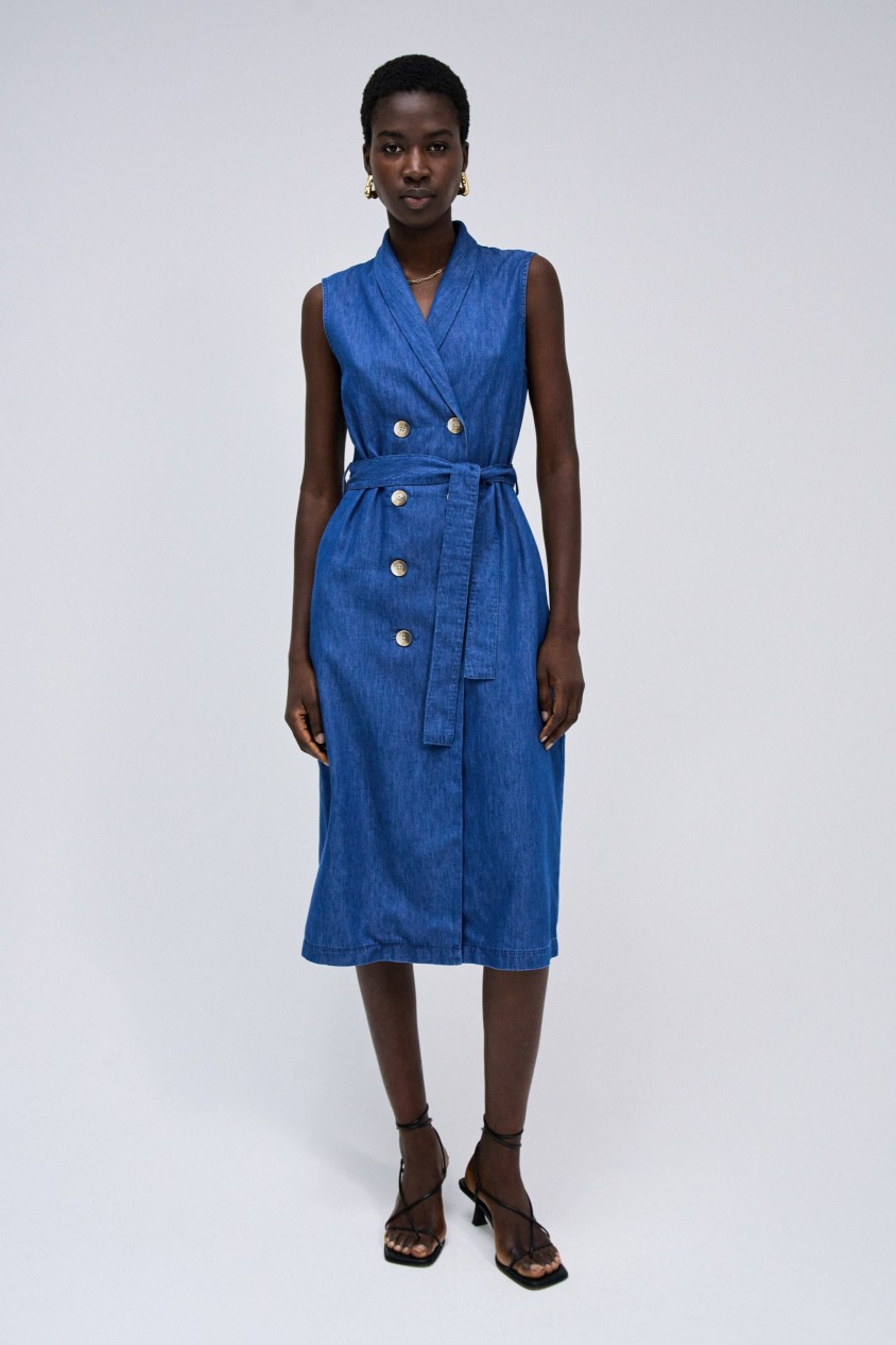 DRESS IN LIGHTDENIM WITH BUTTONS