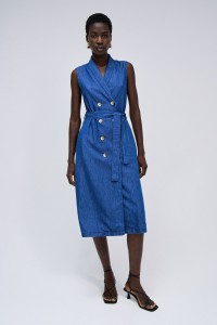 DRESS IN LIGHTDENIM WITH BUTTONS