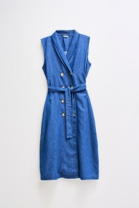 DRESS IN LIGHTDENIM WITH BUTTONS