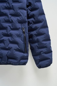 JEANSMANTEL PUFFER MIT TASCHE