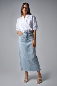 TRUE DENIM SKIRT WITH FRAYED HEM