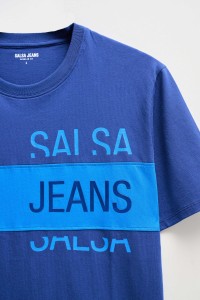 T-SHIRT AVEC LOGO