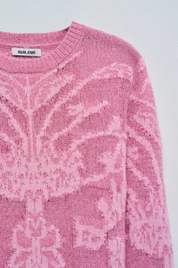 PULLOVER AUS FEINSTRICK