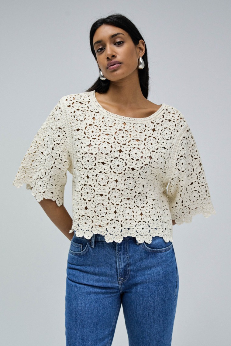 CAMISETA DE CROCHET FLORAL