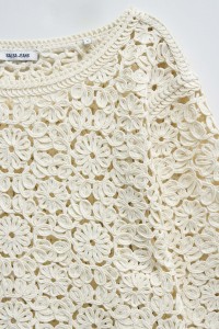 CROCHET JUMPER WITH FLORAL MOTIFS