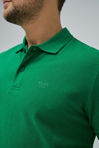 POLO WITH BRANDING DETAIL