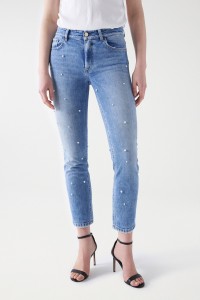 JEAN DESTINY PUSH UP CROPPED SLIM AVEC DTAILS PERLS