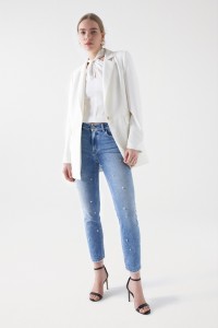 DESTINY PUSH UP CROPPED SLIM JEANS WITH PEARL DETAIL