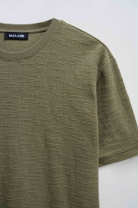 T-SHIRT WITH TEXTURE