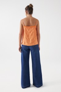 TOP WITH LINEN AND NATURAL BEAD DETAIL