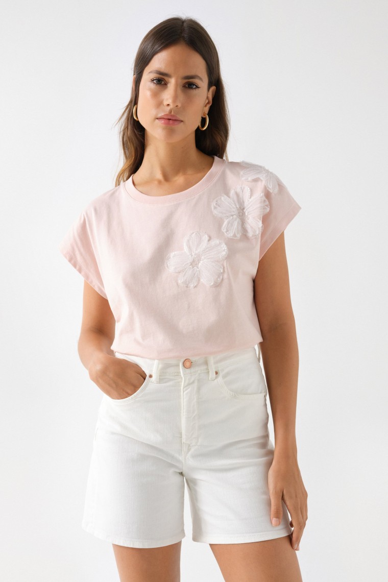 T-SHIRT WITH FLOWER APPLIQU