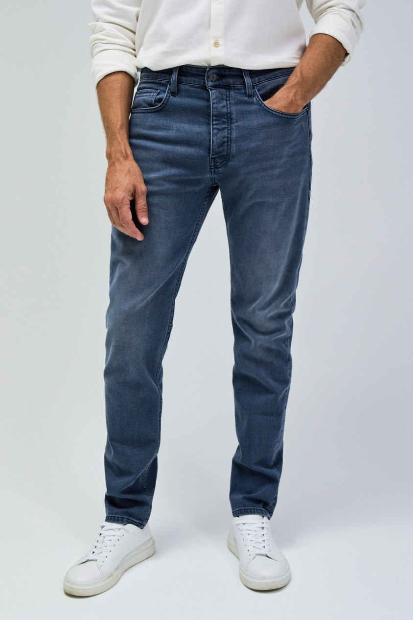 VAQUEROS DE COLOR SLIM FIT