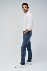 SLIM FIT COLOURED JEANS