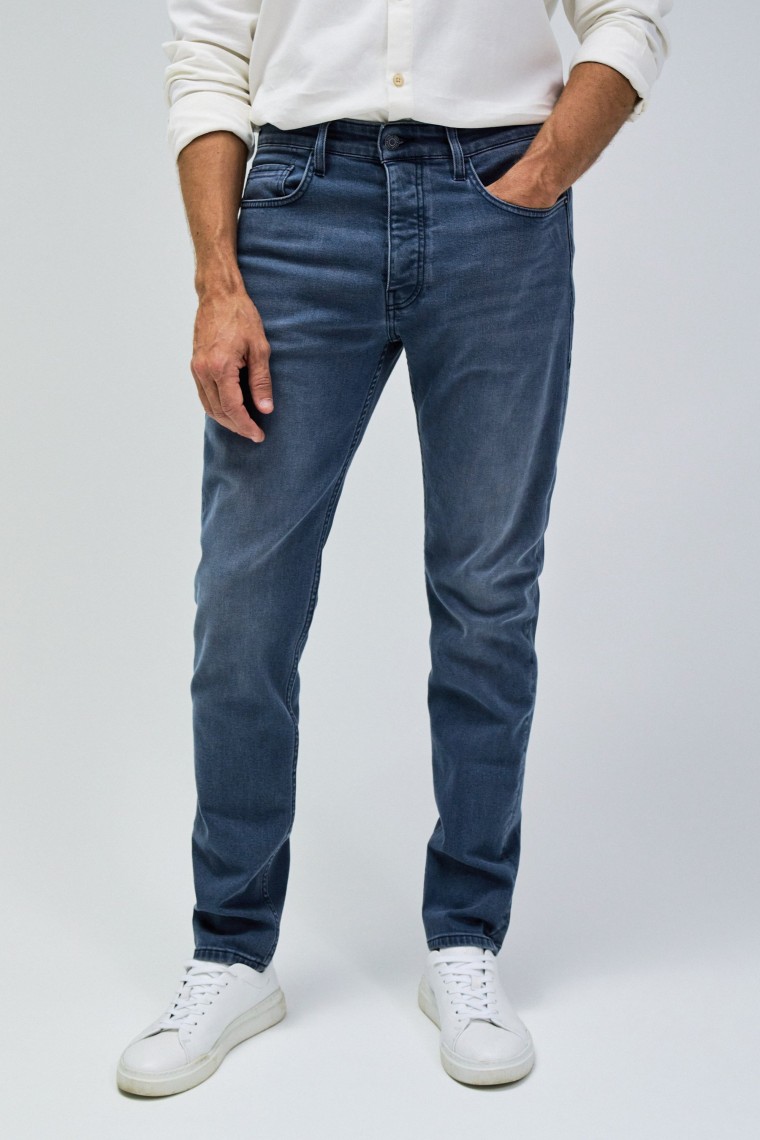 SLIM FIT COLOURED JEANS