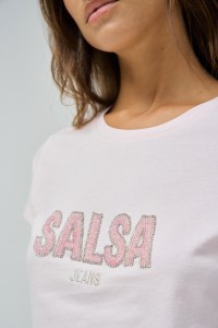 T-SHIRT AVEC LOGO