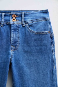 JEANS SECRET PUSH IN VAQUEROS SLIM