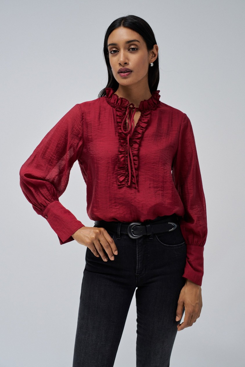 BLOUSE WITH FRILLS