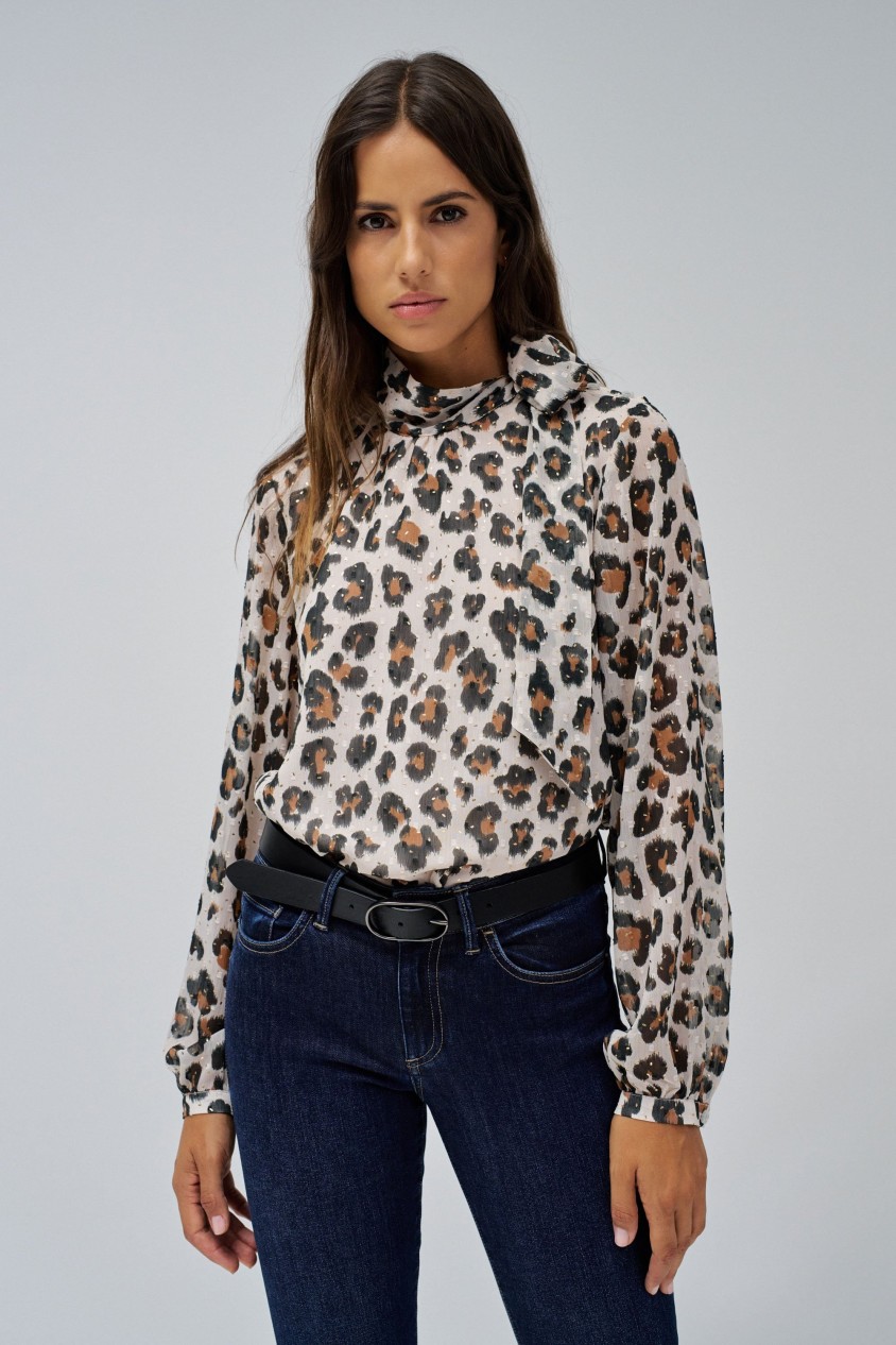 ANIMAL PRINT BLOUSE WITH BOW DETAIL