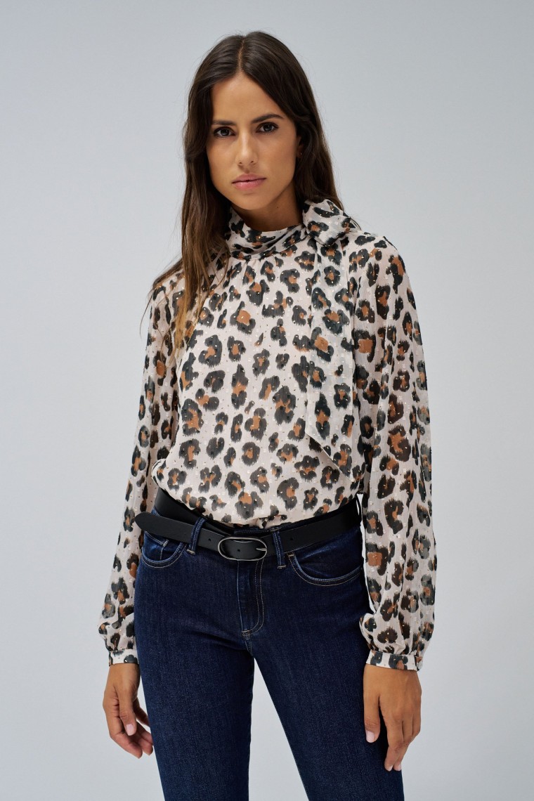 ANIMAL PRINT BLOUSE WITH BOW DETAIL