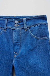 JEANS SECRET PUSH IN STRAIGHT