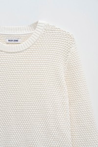 TEXTURED KNIT SWEATER