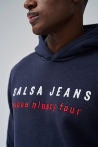 SWEAT  CAPUCHE AVEC LOGO