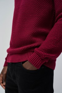 TEXTURED KNIT SWEATER